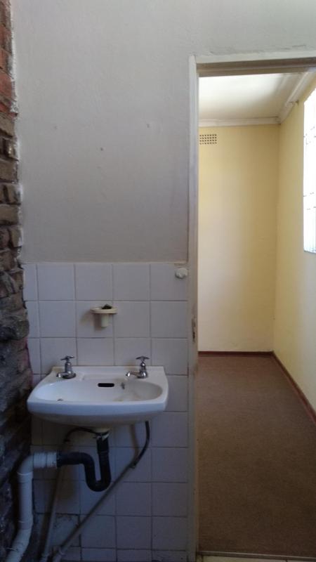 1 Bedroom Property for Sale in Ladybrand Free State